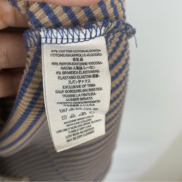 Free People Frenchie Cut Out Ribbed V Neck T Shirt - Picture 10 of 10